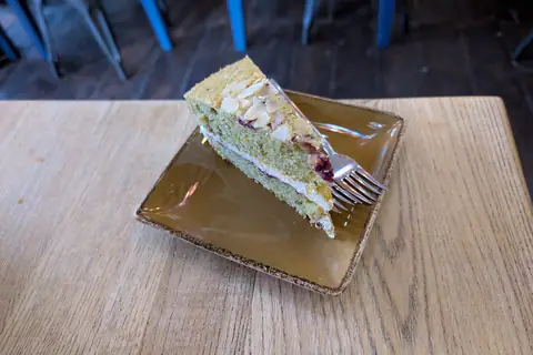 Cake Box photo 2